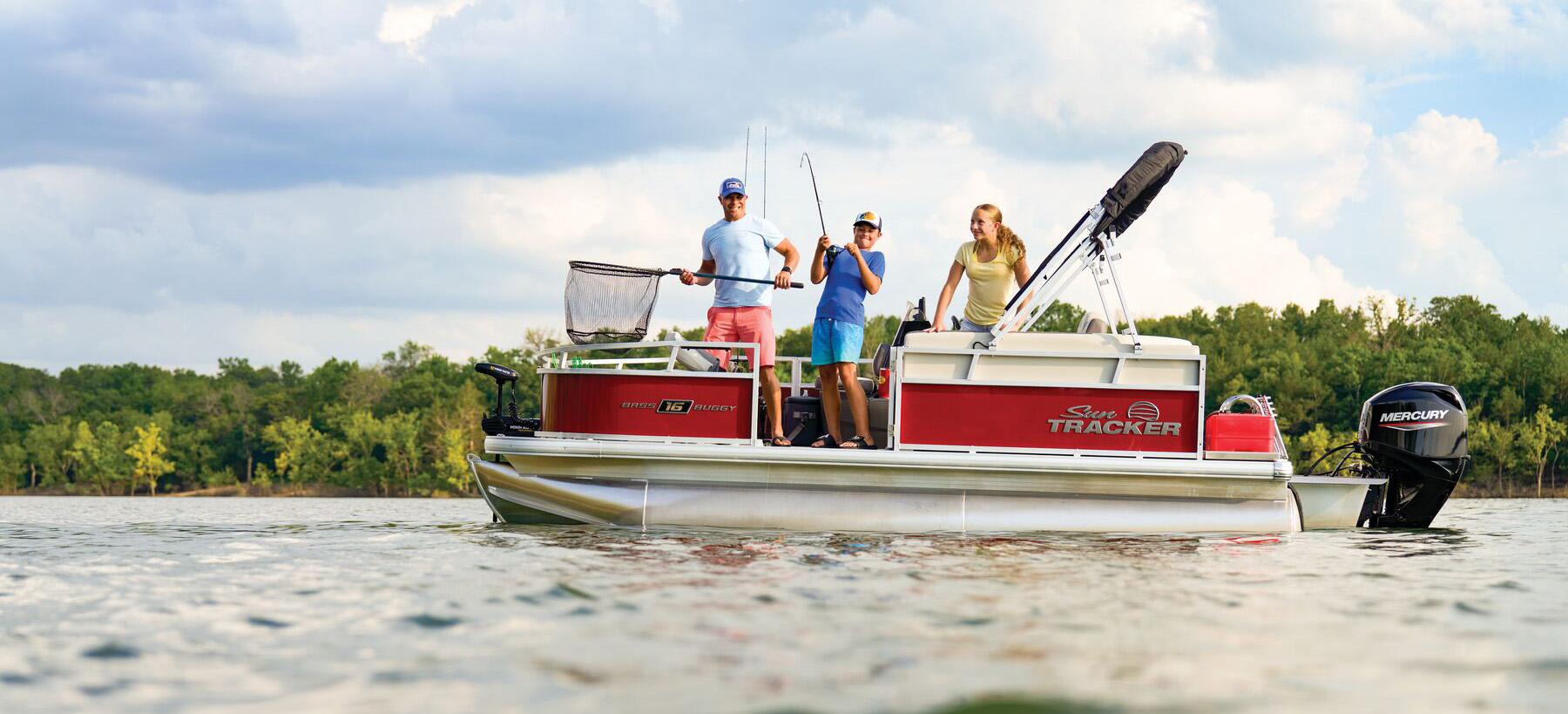 Best Pontoon Boat, Sun Tracker Pontoon Boats, New Pontoon Boat, Used Pontoon Boat, Best Family Boat, Best Priced Boat, Best Boat Brands, Top Boat Brands, Top 10 Pontoon Boats, Top 10 Sale Priced Pontoon Boats, Pontoon Boat For Sale, Best Boat Saskatchewan, Best Boat Prince Albert, Best Boat British Columbia, Best Boat Okanagan, Best Boat Alberta, Pontoon Boat For Sale Near Me, MinnKota, Lowrance, Mercury Marine, Yamaha, Lund, Sylvan, SmokerCraft, Crestliner, Avalon, Sunchaser, Princecraft