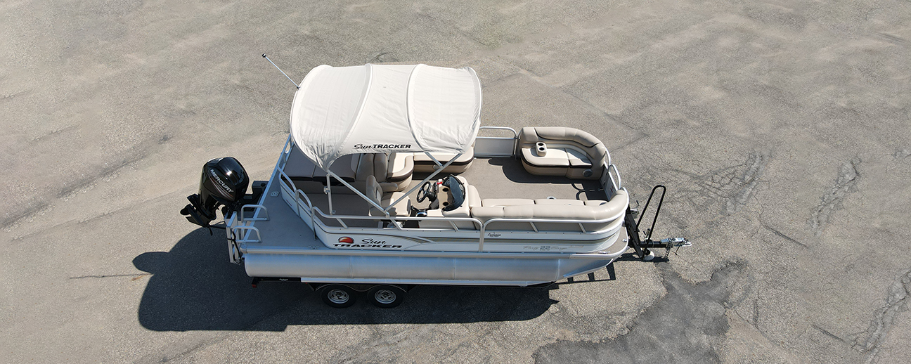 used pontoon boat, used tritoon boat, 2015 Sun Tracker Party Barge RF 22 XP3, power boat, outboard motor, Mercury marine