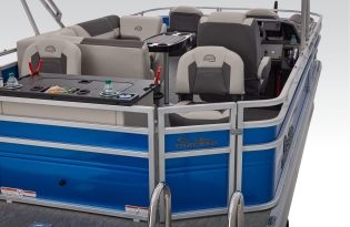 Best Pontoon Boat, Sun Tracker Pontoon Boats, Pontoon Boats, New Pontoon Boat, Used Pontoon Boat, Best Family Boat, Best Priced Boat, Top Boat Brands, Top 10 Pontoon Boats, Top 10 Sale Priced Pontoon Boats, Pontoon Boat For Sale, Saskatchewan Boat Dealer, Prince Albert Boat Dealer, British Columbia Boat Dealer, Okanagan Boat Dealer, Alberta Boat Dealer, Pontoon Boat For Sale Near Me, MinnKota, Lowrance, Mercury Marine, Yamaha, Lund, Sylvan, SmokerCraft, Crestliner, Avalon, Sunchaser, Princecraft