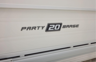 Best Pontoon Boat, Sun Tracker Pontoon Boats, Pontoon Boats, New Pontoon Boat, Used Pontoon Boat, Best Family Boat, Best Priced Boat, Top Boat Brands, Top 10 Pontoon Boats, Top 10 Sale Priced Pontoon Boats, Pontoon Boat For Sale, Saskatchewan Boat Dealer, Prince Albert Boat Dealer, British Columbia Boat Dealer, Okanagan Boat Dealer, Alberta Boat Dealer, Pontoon Boat For Sale Near Me, MinnKota, Lowrance, Mercury Marine, Yamaha, Lund, Sylvan, SmokerCraft, Crestliner, Avalon, Sunchaser, Princecraft