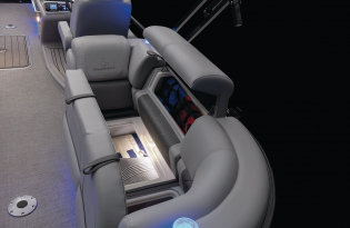 luxury pontoon boat 2024 Regency 230 LE3 Exclusive Auto Marine power boat outboard motor mercury marine