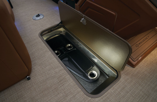 luxury pontoon boat, 2024 Regency 230 LE3 Sport, Exclusive Auto Marine, powered boat, outboard motors, Mercury Marine