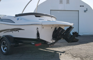 used bowrider boat, 2011 Searay 185 Sport, Pre-owned boats, power boat, fiberglass boat, inboard motors, Mercruiser