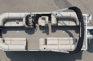 used pontoon boat, 2021 Sun Tracker Party Barge 22 DLX, power boats, outboard motors, Mercury Marine, 90 horsepower, fourstroke, command thrust