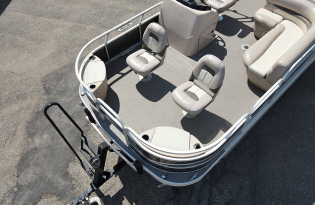 used pontoon boat, 2015 Sun Tracker Fishin' Barge 22 XP3, power boat. outboard motors, Mercury marine