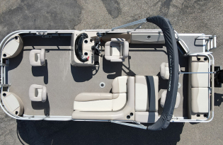 used pontoon boat, 2015 Sun Tracker Fishin' Barge 22 XP3, power boat. outboard motors, Mercury marine