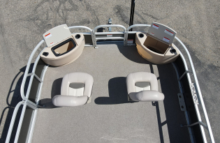 used pontoon boat, 2015 Sun Tracker Fishin' Barge 22 XP3, power boat. outboard motors, Mercury marine