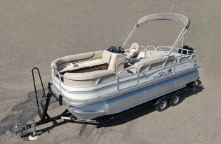 used pontoon boat, used tritoon boat, 2015 Sun Tracker Party Barge RF 22 XP3, power boat, outboard motor, Mercury marine