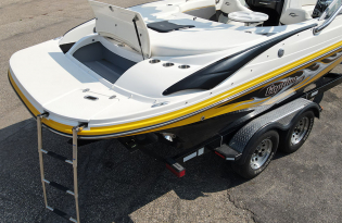 used bowrider boat 2009 Rinker Captiva 226 Exclusive Auto Marine, Pre-owned Boats, power boat, fiberglass boat, 