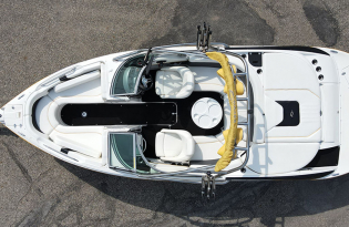used bowrider boat 2009 Rinker Captiva 226 Exclusive Auto Marine, Pre-owned Boats, power boat, fiberglass boat, 