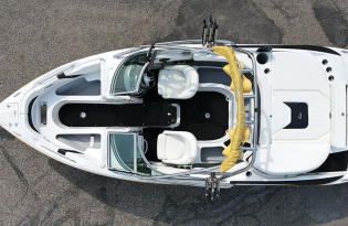 used bowrider boat 2009 Rinker Captiva 226 Exclusive Auto Marine, Pre-owned Boats, power boat, fiberglass boat, 