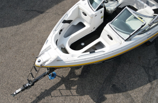 used bowrider boat 2009 Rinker Captiva 226 Exclusive Auto Marine, Pre-owned Boats, power boat, fiberglass boat, 