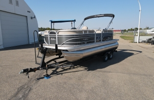 Best Pontoon Boat, Sun Tracker Pontoon Boats, New Pontoon Boat, Used Pontoon Boat, Best Family Boat, Best Priced Boat, Best Boat Brands, Top Boat Brands, Top 10 Pontoon Boats, Top 10 Sale Priced Pontoon Boats, Pontoon Boat For Sale, Best Boat Saskatchewan, Best Boat Prince Albert,  Best Boat British Columbia, Best Boat Okanagan, Best Boat Alberta, Pontoon Boat For Sale Near Me, MinnKota, Lowrance, Mercury Marine, Yamaha, Lund, Sylvan, SmokerCraft, Crestliner, Avalon, Sunchaser, Princecraft