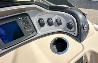 used pontoon boat, 2015 Sun Tracker Fishin' Barge 22 XP3, power boat. outboard motors, Mercury marine