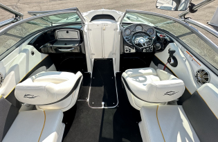 used bowrider boat 2009 Rinker Captiva 226 Exclusive Auto Marine, Pre-owned Boats, power boat, fiberglass boat, 