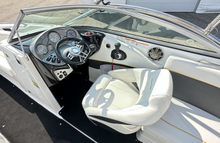 used bowrider boat 2009 Rinker Captiva 226 Exclusive Auto Marine, Pre-owned Boats, power boat, fiberglass boat, 