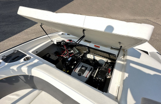 used bowrider boat 2009 Rinker Captiva 226 Exclusive Auto Marine, Pre-owned Boats, power boat, fiberglass boat, 