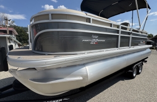Best Pontoon Boat, Sun Tracker Pontoon Boats, Pontoon Boats, New Pontoon Boat, TRITOON BOAT, Used Pontoon Boat, Best Family Boat, Best Priced Boat, Top Boat Brands, Top 10 Pontoon Boats, Top 10 Sale Priced Pontoon Boats, Pontoon Boat For Sale, Saskatchewan Boat Dealer, Prince Albert Boat Dealer, British Columbia Boat Dealer, Okanagan Boat Dealer, Alberta Boat Dealer, Pontoon Boat For Sale Near Me, Mercury Marine, Yamaha, Lund, Sylvan, SmokerCraft, Crestliner, Avalon, Sunchaser, Princecraft
