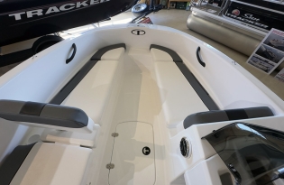 Best Sport Bowrider and Deck Fiberglass Boat, Tahoe Sport Bowrider and Deck Fiberglass Boats, New Sport Bowrider and Deck Fiberglass Boat, Used Sport Bowrider and Deck Fiberglass, Best Family Boat, Best Priced Boat, Best Boat Brands, Top Boat Brands, Top 10 Sport Bowrider and Deck Fiberglass, Top 10 Sale Priced Sport Bowrider and Deck Fiberglass Boats, Sport Bowrider and Deck Fiberglass Boat For Sale, Best Boat Saskatchewan, Best Boat Prince Albert,  Best Boat British Columbia, Best Boat Okanagan, Best Boat