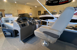 pontoon boat 2022 Suntracker SportFish 22 Exclusive Auto Marine  power boat outboard motor