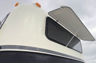 used boler travel trailer, Boler trailer, fiberglass trailer, molded trailer, lightweight trailer, vintage camper, "egg on wheels", Winnipeg-made trailer