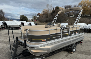used pontoon boat, 2023 SunTracker Party Barge 18 DLX, Exclusive Auto Marine, power boats, outboard motors, Mercury Marine