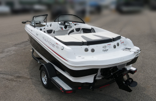 used boat 2017 Tahoe 500 TF Fiberglass Bowrider Runabouts Pre-owned Boats Exclusive Auto Marine inboard motor fishing boat