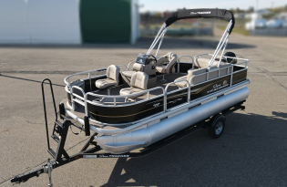 used pontoon boat, 2021 SunTracker Bass Buggy 18 DLX, Exclusive Auto Marine, power boat, outboard motors, Mercury marine
